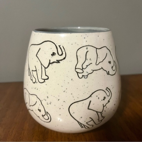 Elephants Mug by Meritage Pot Belly Grey Coffee 12 oz 4"H Stoneware Gray - Picture 4 of 7